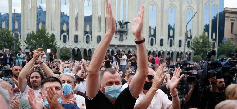 Nie żyje pobity operator. Tłumy na ulicach Tbilisi domagają się dymisji rządu