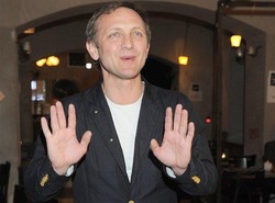 Andrzej Chyra stresuje się przed seksem! Z kim?