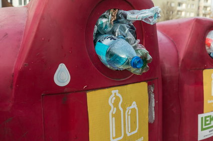 Producent opakowań o kulisach rynku. "Plastik zostanie z nami na długo"