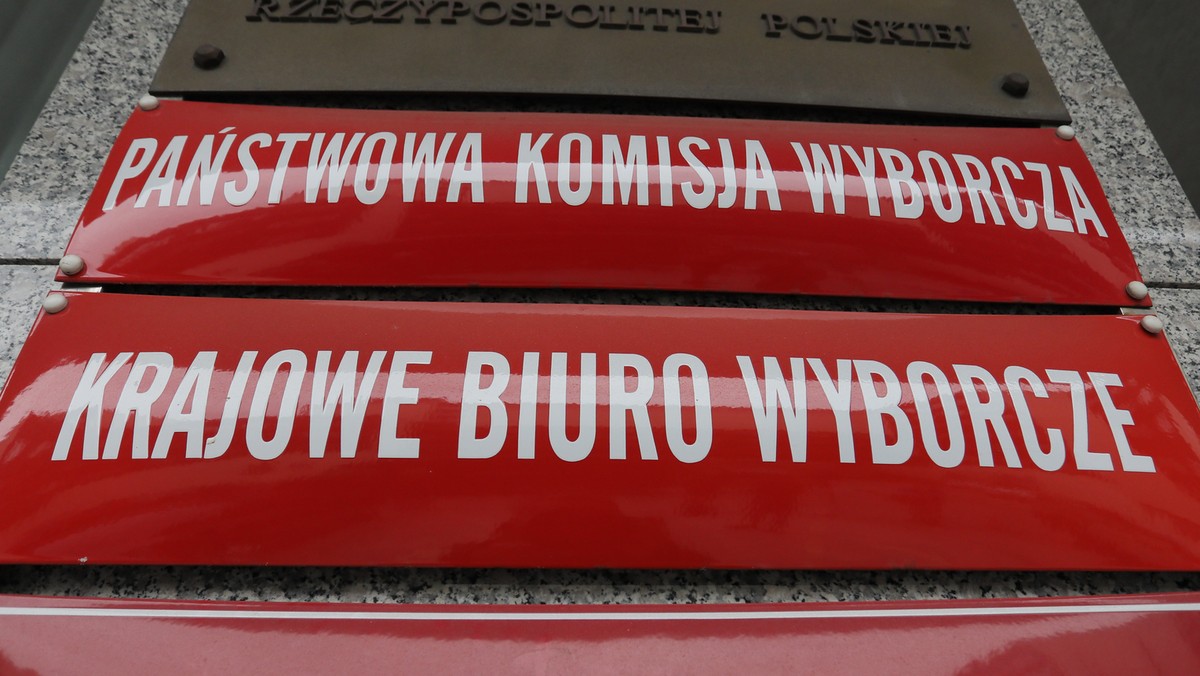 W 2019 r. PiS uzyskał ponad 41 mln zł przychodów, w tym m.in. 20 mln zł z kredytów oraz ponad 18 mln zł z subwencji z budżetu państwa; PO uzyskała ponad 41 mln zł, w tym m.in. z kredytów ponad 24 mln zł, a z subwencji przeszło 15 mln zł - wynika ze sprawozdań finansowych partii politycznych za 2019 r.