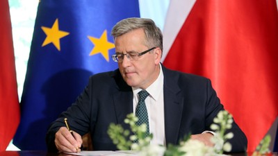 WARSZAWA PREZYDENT KOMOROWSKI USTAWA O RADZIE DIALOGU