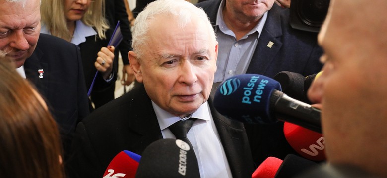 Jarosław Kaczyński nie może pogodzić się z utratą władzy. "Zbawca narodu tak nie mówi"