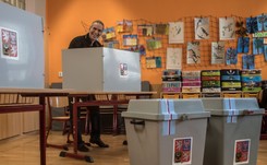 Ostatni dzień wyborów parlamentarnych u naszych południowych sąsiadów. Partia 'czeskiego Trumpa faworytem'