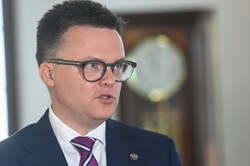 Córka Hołowni nieprzyjęta do katolickiej szkoły. Nowacka: To niedopuszczalne