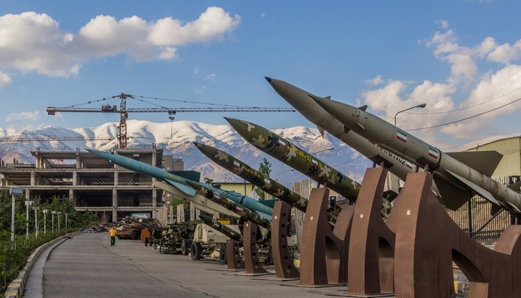 Iran ostrzelał amerykańską bazę w Katarze. Rakiety przechwycone