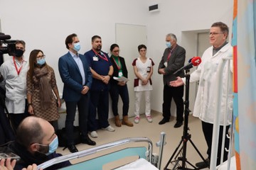 Több, mint 15 éves nemzetközi tapasztalat és a legmodernebb műszerpark fogadja a kisbetegeket a Bethesda Gyermekkórház új Gyermeksürgősségi Osztályán.