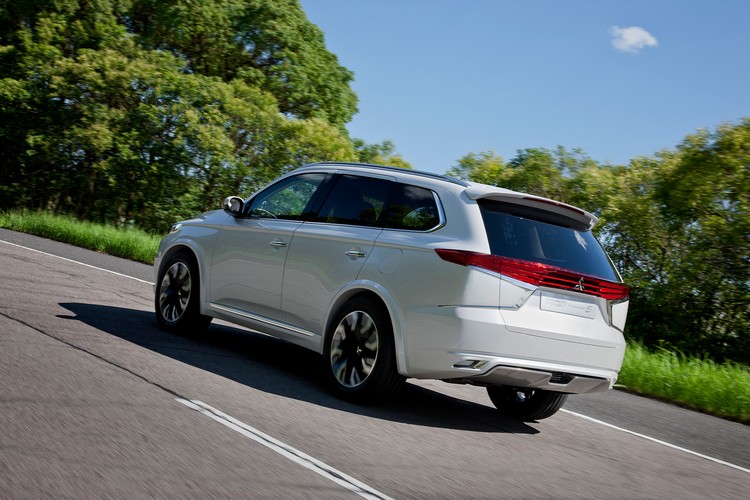Mitsubishi outlander PHEV Concept-S