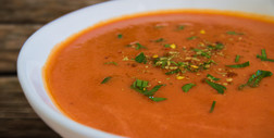 Dodaj do zupy pomidorowej zamiast śmietany. Wyjdzie delikatna i kremowa