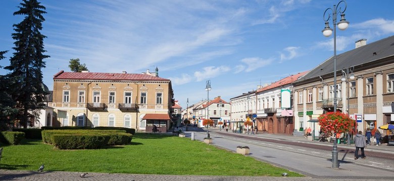 Fałszywa rekrutacja do pracy? Umorzona sprawa "eksperymentu telewizyjnego"