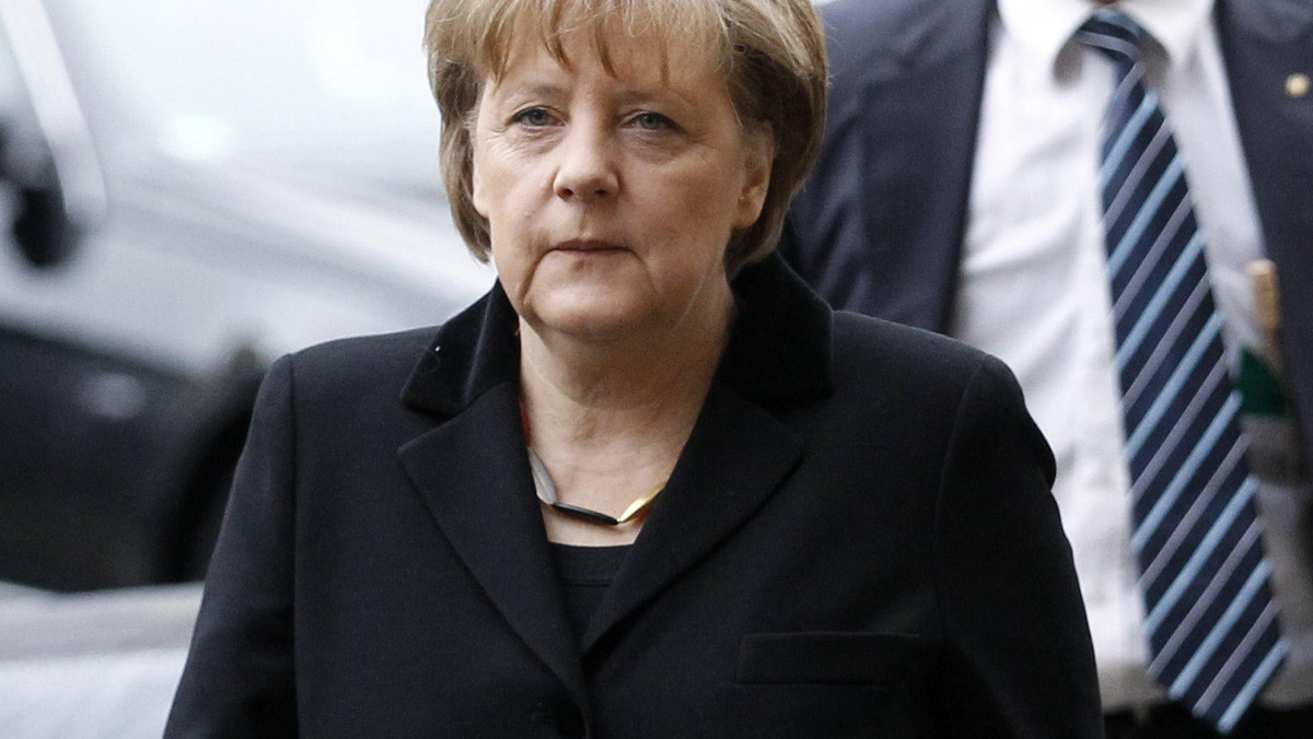 Kanclerz Niemiec Angela Merkel rozmawiała telefonicznie ze zwycięzcą wyborów prezydenckich w Rosji, premierem Władimirem Putinem i zapewniła o chęci kontynuacji strategicznego partnerstwa rosyjsko-niemieckiego - poinformowało jej biuro prasowe.