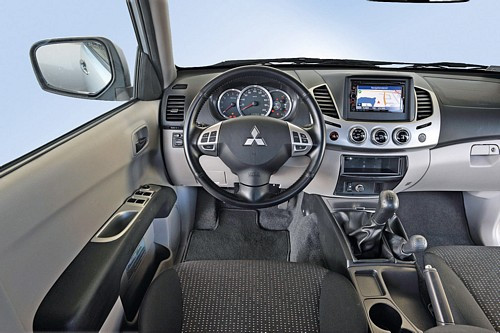 Towar czy lifestyle? Toyota Hilux kontra Ford Ranger, Mitsubishi L200, Nissan Navara i VW Amarok