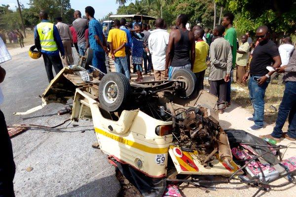 The tuk tuk that was carrying the police officers 