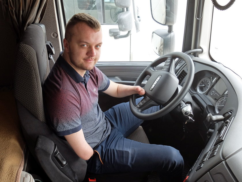 Cezary Kopiczko zanim został kierowcą TIR-a zdobył dyplom inżyniera transportu