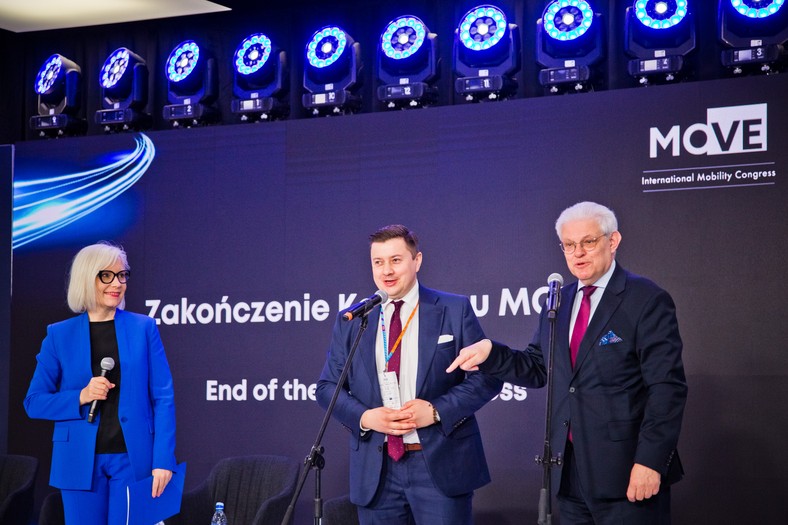 Krzysztof Burda, PIRE i Jakub Faryś, PZPM