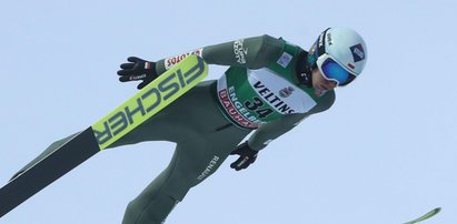 PŚ w Engelbergu. Kamil Stoch ponownie na podium. Relacja na żywo