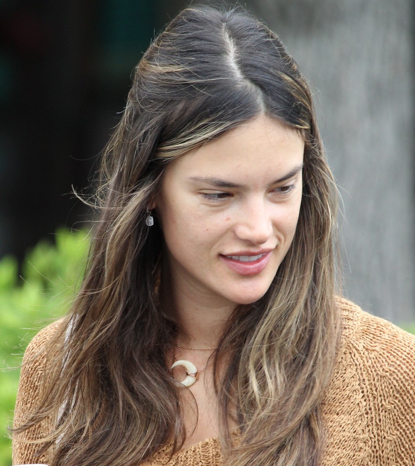 Alessandra Ambrosio bez makijażu / fot. Agencja Forum