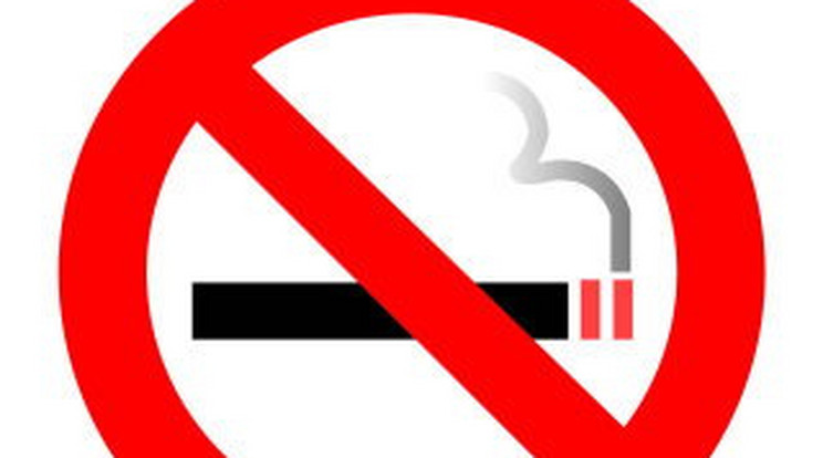 Júliustól tilos dohányozni az aluljárókban