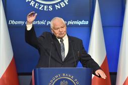 Prezes NBP Adam Glapiński podczas konferencji prasowej, Warszawa, 6 października 2022 r