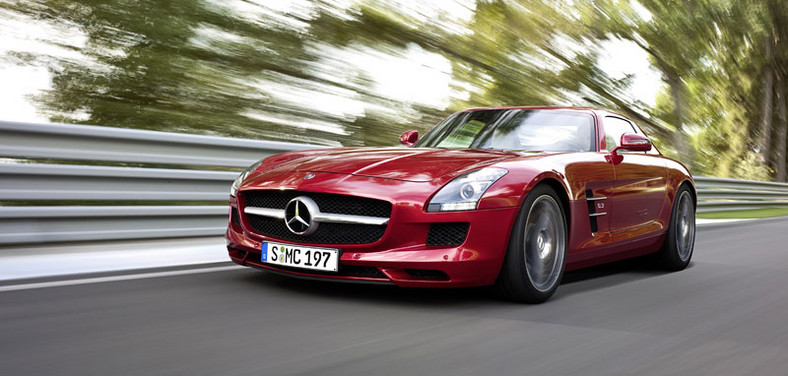 IAA Frankfurt 2009: Mercedes-Benz SLS AMG doda ci skrzydeł (fotogaleria)