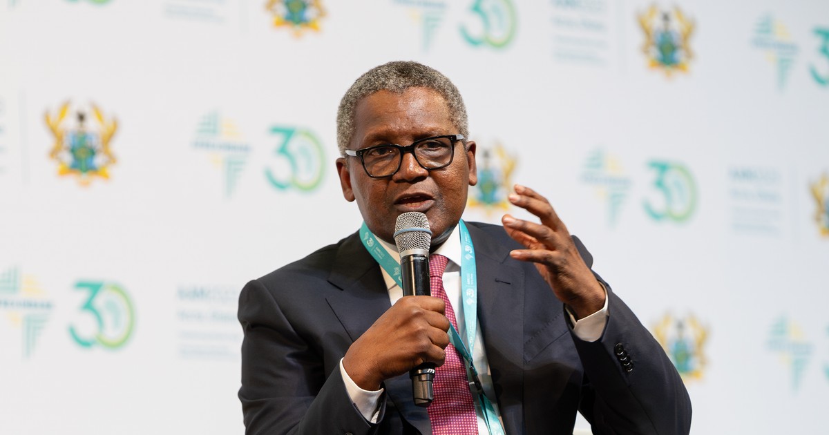 Africa’s wealthiest billionaire commits $1 million to a scholarship fund for business graduates
