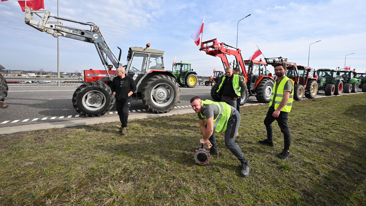 Protesty rolników. Pomstują na Zielony Ład. Ekspert: jest jedno "ale"