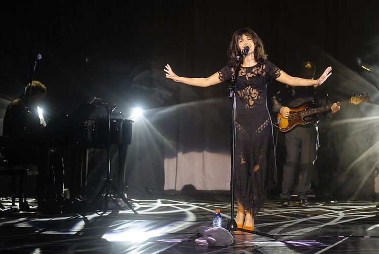 Katie Melua na charytatywnym koncercie w Sali Kongresowej