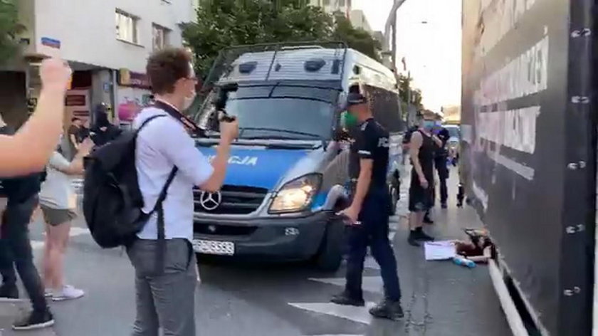 Protest przeciwko homofobusowi