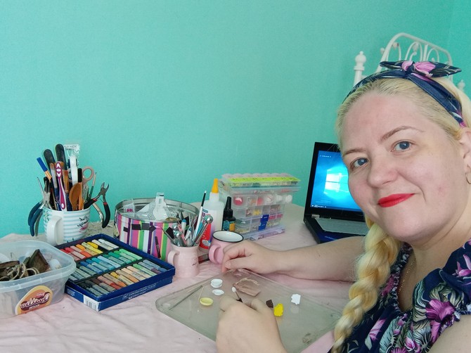 Dijana Kiš se stalno usavršava i isprobava nove tehnike i materijale