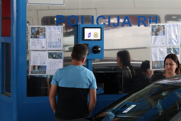 ZABORAVITE NA PEČATE, ALI SPREMITE ŽIVCE! Rešavamo 10 ključnih nedoumica o novom načinu ulaska u EU: Evo šta vas čeka svaki put kada krenete u Evropu