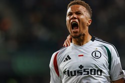 Rekord transferowy pobity. Steve Kapuadi piłkarzem Widzewa Łódź