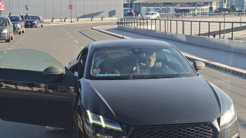 Ćerka došla na aerodrom po Bobana Rajovića