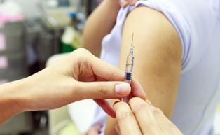 W województwie lubuskim 80 decyzji o wycofaniu szczepionek, kolejne 100 w toku