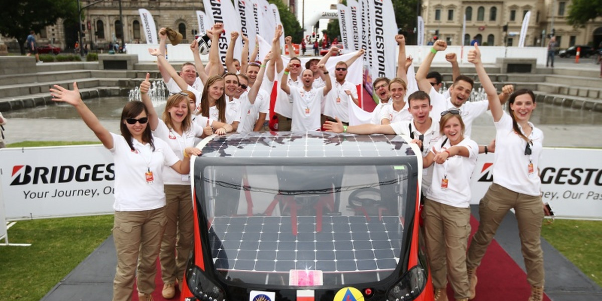 Łódź Solar Team w Australii 