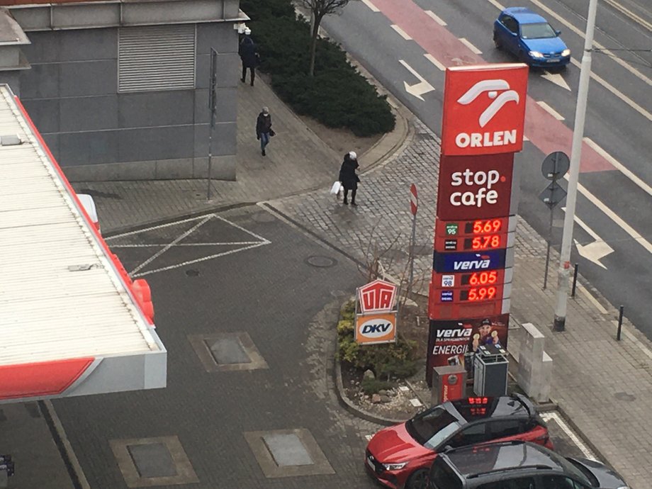 ¡Oye! 40+  Verdades reales que no sabías antes sobre  Cena Paliwa Orlen: Według aktualnych tabel cenowych zamieszczonych na stronie reflex.com.pl cena hurtowa benzyny bezołowiowej 95 orlenu to 4867 zł za 1 m sześc.