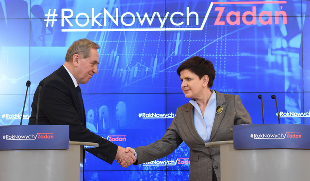 Premier Beata Szydło oraz minister, przewodniczący Stałego Komitetu Rady Ministrów Henryk Kowalczyk