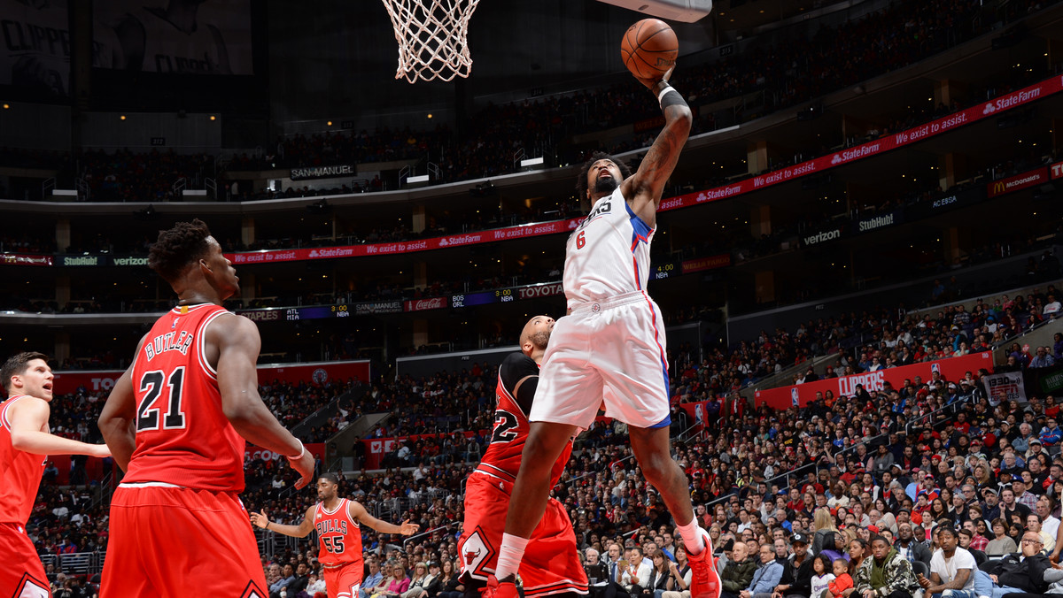 Los Angeles Clippers wygrali czwarty mecz z rzędu, tym razem pokonując Chicago Bulls 120:93. Świetnie spisali się zmiennicy ekipy z Miasta Aniołów, którzy odgrywają coraz większe znaczenie w sukcesach drużyny.