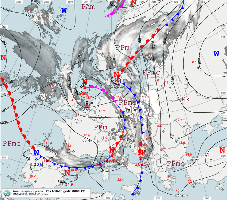 Mapa synoptyczna z nocy z wtorku na środę. Widoczne liczne niże na zachodzie Europy oraz wyż nad Rosją