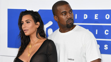 Kim Kardashian i Kanye West wybrali dziwne imię dla trzeciego dziecka. Jak się nazywa ich córka?