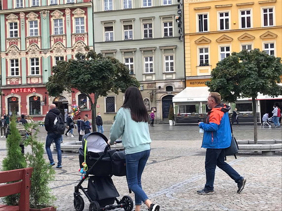 Strefa żółta we Wrocławiu - pierwszy dzień nowych obostrzeń