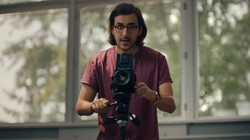 Igo wykonawcą nowej wersji "Kochać inaczej". Piosenka z filmu "Czarna owca"