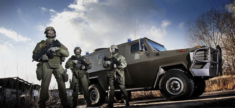 Polski dzik kulom się nie kłania! Zobacz, czym ściga i patroluje policja. ZDJĘCIA