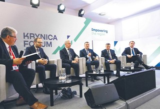 Stabilność finansowa to silny sektor finansowy i silne państwo