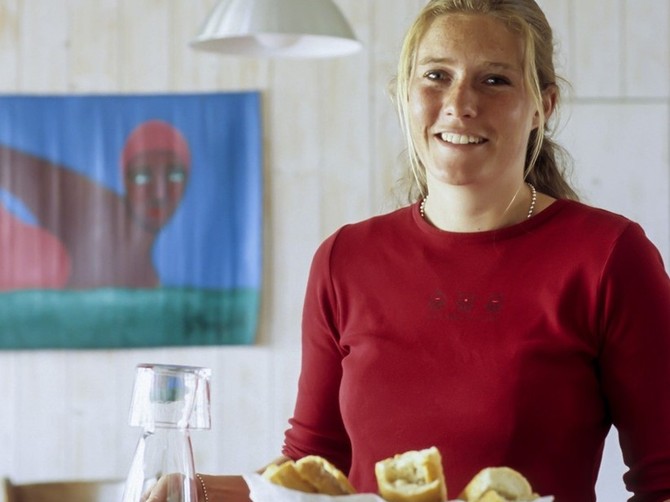 Marija (38) je kao konobarica upoznala starca (82), pa od njega nasledila kuću - tad kreće pakao (ilustracija)