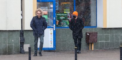 Antek Królikowski znów trafił na warszawską komendę. Uwagę przykuwa jeden szczegół [ZDJĘCIA]