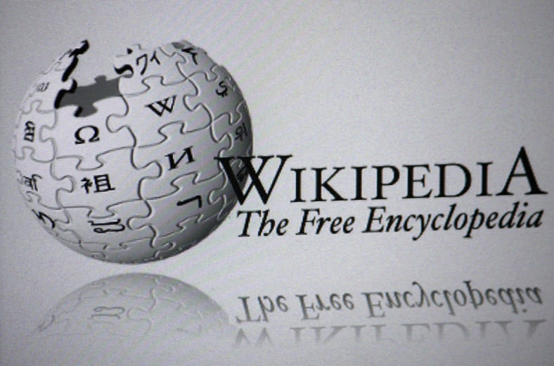 Wikipedia jest wyposażona w prostą sztuczną inteligencję