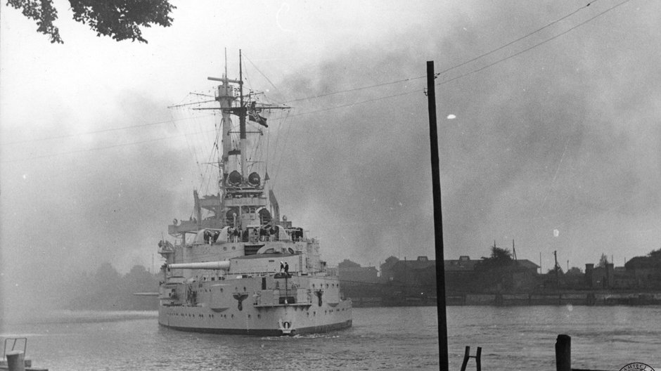 Schleswig-Holstein podczas ostrzału Westerplatte