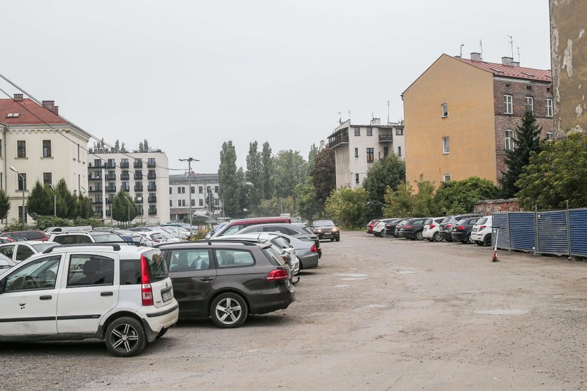 Wciąż ważą się losy terenu przy ul. Karmelickiej