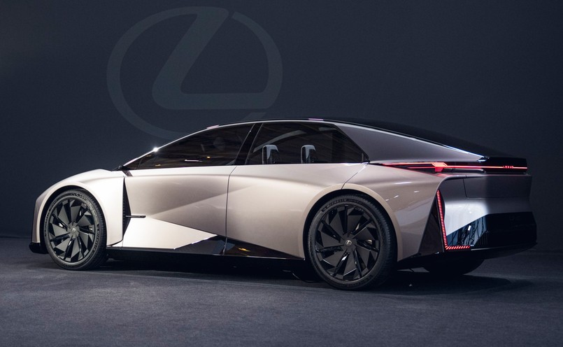 Lexus LF-ZC