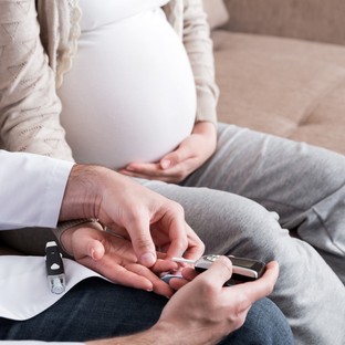 Törvényszerű, hogy a vércukorérték romlik a terhesség alatt? Az orvos válaszol