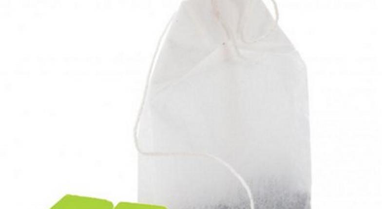 (Green) Teabags help get rid of puffy eyes